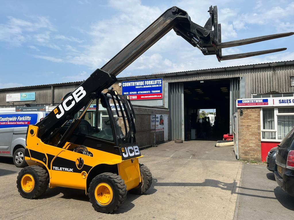 Tips To Safely Operate A Telehandler
